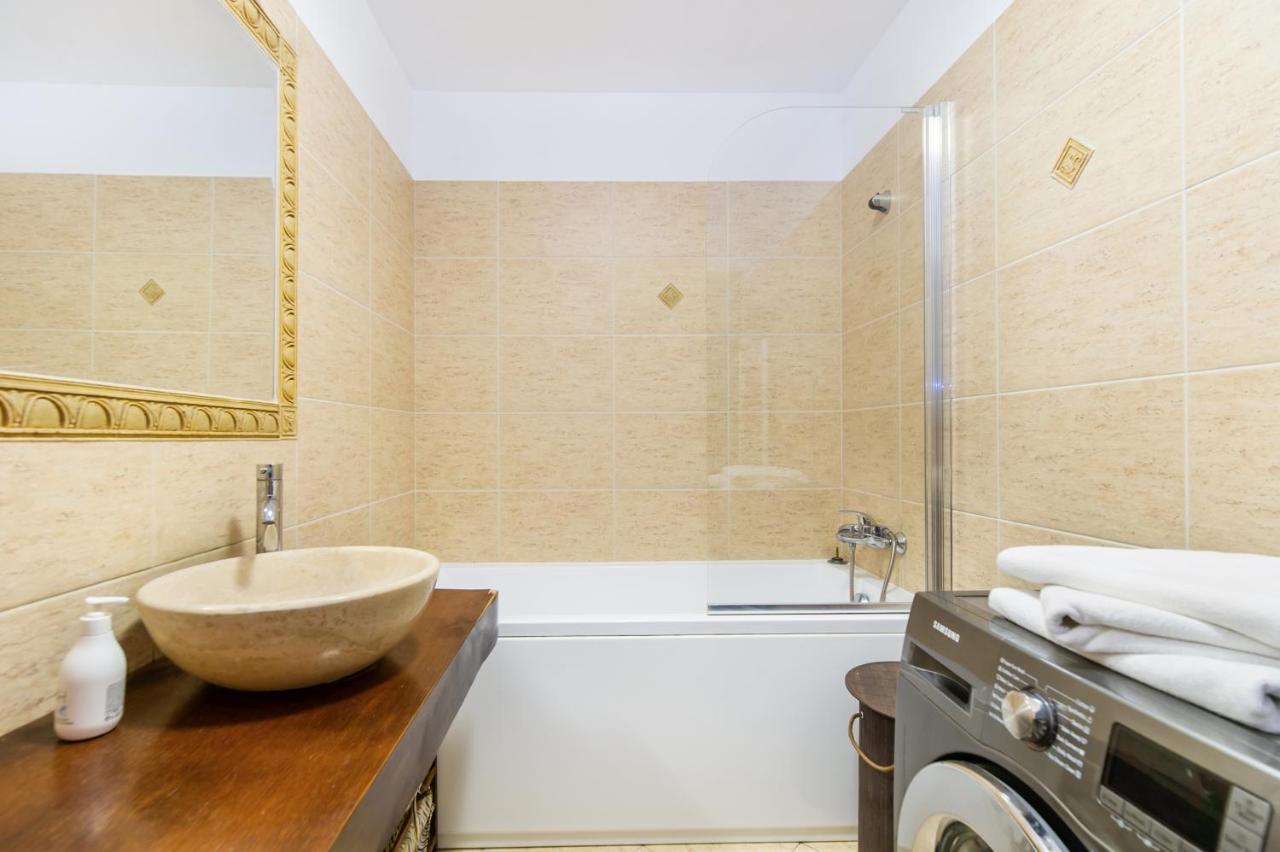 Brasov Welcome Apartments Urban ภายนอก รูปภาพ